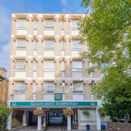 Quality Hotel Hampstead Отели рядом с достопримечательностью «Концертный зал The Roundhouse»