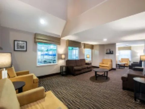Sleep Inn & Suites Green Bay South Hotels in De Pere
