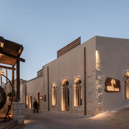 Manili Boutique Suites & Villas