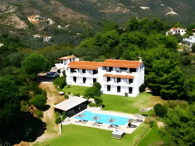 Margi House Hotels in Канапица