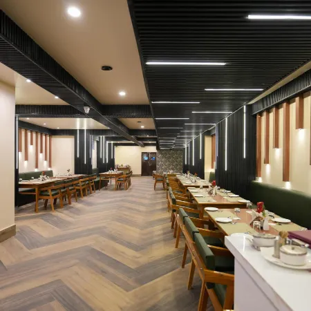 Hotel Pavitra