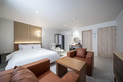 Hotel Encanto in Bonggok-Dong, Gumi Hotels near Korea National Open University