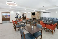 Holiday Inn Express & Suites CHICAGO-ALGONQUIN by IHG - Завтрак