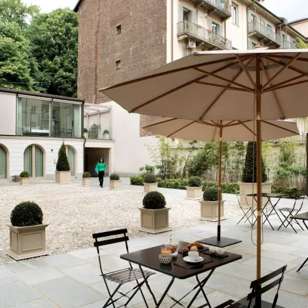 Opera35 Boutique Hotel