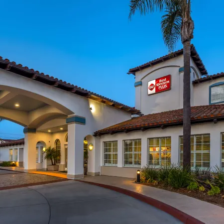Best Western Plus Capitola by-The-Sea Inn  Suites