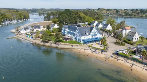 Best Western Plus le Roof Hotels in Sarzeau