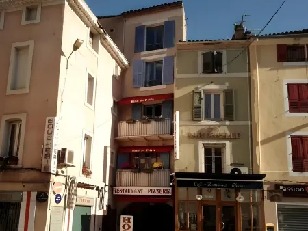 Hôtel-Restaurant le Palais Отели в г. Апт