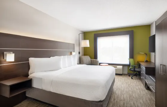 智選假日套房酒店春山