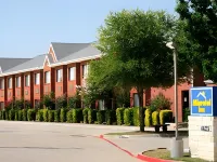 Microtel Inn & Suites by Wyndham Arlington/Dallas Area Hotels in Arlington