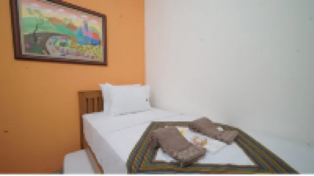 The Cabin Hotel Sidoarum Hotel di Kecamatan Godean