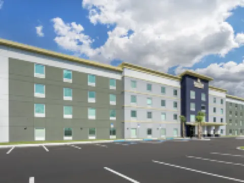 HomeTowne Studios Tampa - Airport โรงแรมในแทมปา