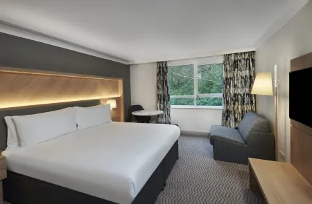 Hilton Cobham