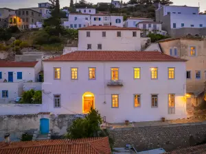 Hydra Hotel