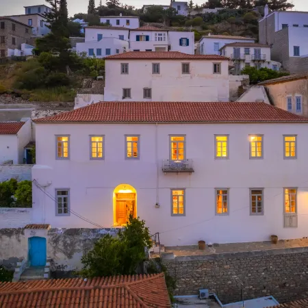 Hydra Hotel