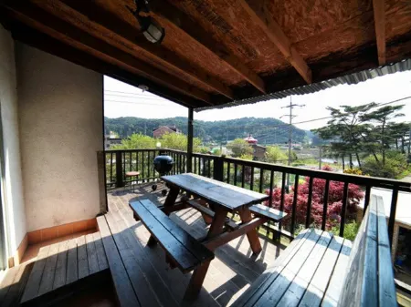 Ahnmyeondo green house Отели рядом с достопримечательностью «Kkotji Beach»