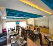 Hotel Luxury Inn by Stotrak Hospitality - petit déjeuner