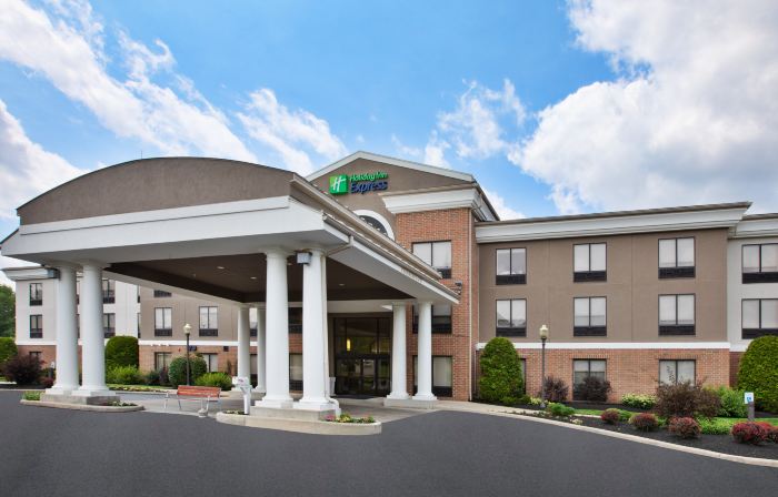 Holiday Inn Express & Suites KENT - UNIVERSITY AREA by IHG