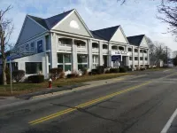 Hyannis Travel Inn Hotels in der Nähe von St. Francis Xavier Church