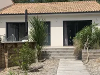 Le Verdon/Mer - Villa for 6 with Pool, 700 m Fro the Beach Các khách sạn gần Gare SNCF Le Verdon sur Mer
