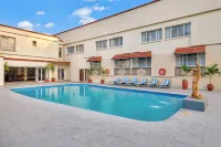 Protea Hotel Blantyre Ryalls - Pool