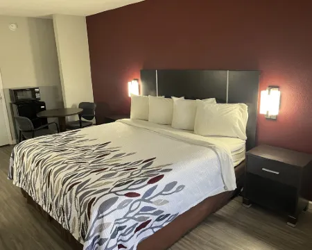 Red Roof Inn Rockingham Hotels in Rockingham