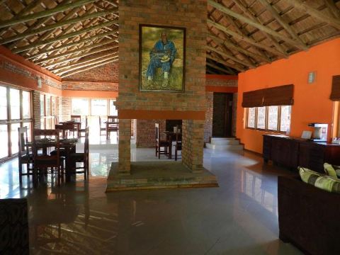 Kutandara Lodges - Housity