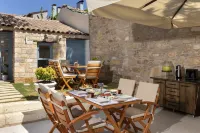 EFLIN HAUS Historical Place & Monument - breakfast