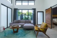 Casa Bo Jungle - Steps to Tamarindo Beach - Surf & Pool