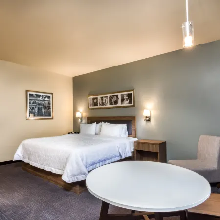 Hampton Inn & Suites by Hilton Salamanca Bajio