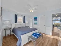 Pets OK Beach Home+Short Walk Beach Access+Views!! Recent Updates & Upgrades - balcony