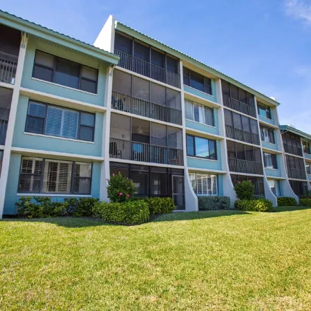 1st Floor Beach Access 2B-2B 5 Star Very Clean Prices Reduced Remainder of 2026!