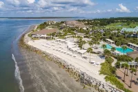 Renovated on the Lagoon within Walking Distance to the Beach & Amenity Cards! - 4-Star
