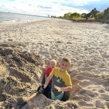 East River Retreat, WATERFRONT🛶+ Fire Pit🔥Pet friendly 🐾