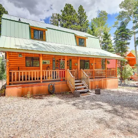 Dj's Duck Creek Village cabin