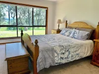 Bushland Escape: A rural bush setting on acreage suitable for small groups