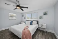 Waterfront Vacation Getaway