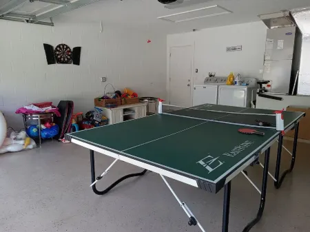 5 MINUTES TO BEACH BRAND NEW SEACOAST HOME Отели в г. Флэглер