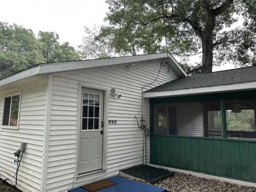 Escape to The Riverside Hideaway - A Cozy Cabin With River Views! 풀라스키 카운티 호텔