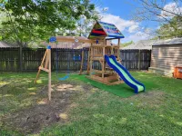 4 bedrooms big house in a great location
