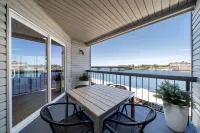 CASTAWAY on Lake Hamilton - 3 bedroom with boat slip