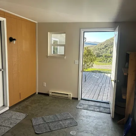 Cozy Quiet Home on Sage Creek
