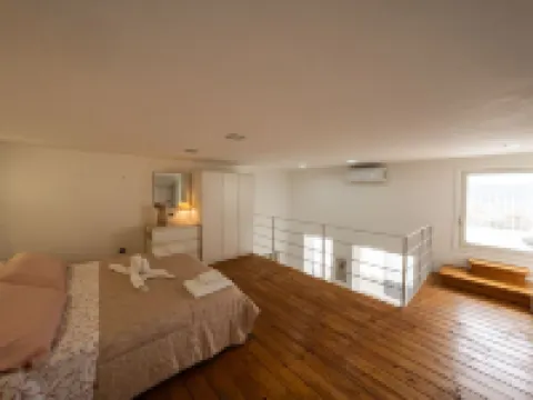 Apartment with free parking and sea view