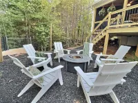 BRAND NEW! Walk to town! Hot tub, arcade pub, fire pit! Private, gated community