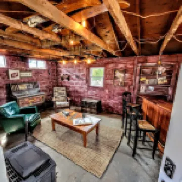 Elegant bay view stay.