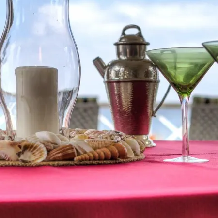 La Petit Maison, is a waterfront two-story cottage near Kemah,TX Hotels in Bacliff