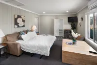 Pam's Retreat-5 mi from Chapel Rock/Vortex Hotels near Red Rock Scenic Byway (SR 179)