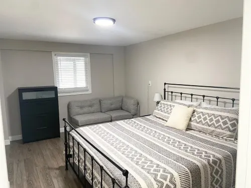 A clean luxury suite on a lakeside view with city amenities within 5 minutes. Hotels in St. Clair County