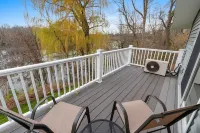 Beautiful Door County, Sturgeon Bay Home.  Fully Stocked