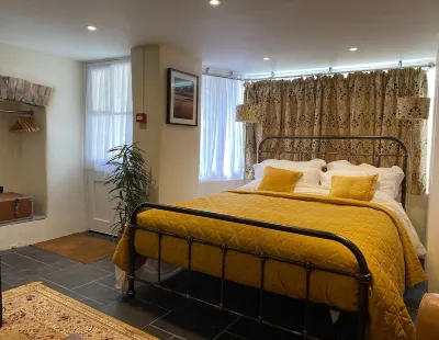 Fernery Lodge - apartment in the centre of Lynton