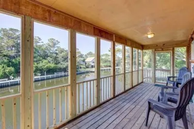 Canal Front Home in Beautiful Brigands Bay, Pet Friendly